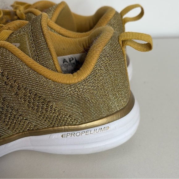 APL Techloom Pro Mesh Trainers in 14K gold , sz 6.5 - Picture 4 of 9